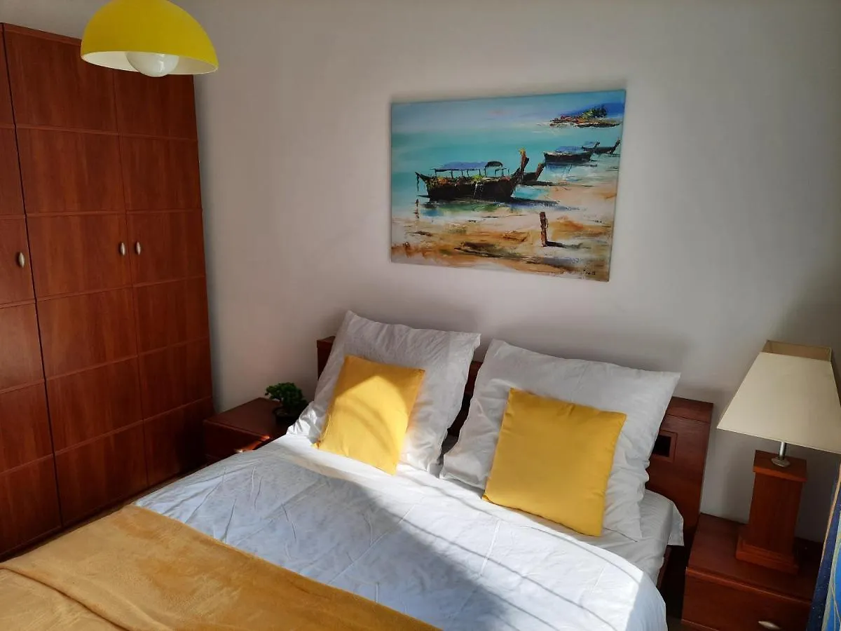 Appartamento Sloneczny Apartament Bluszczanska Varsavia 0*,  Polonia