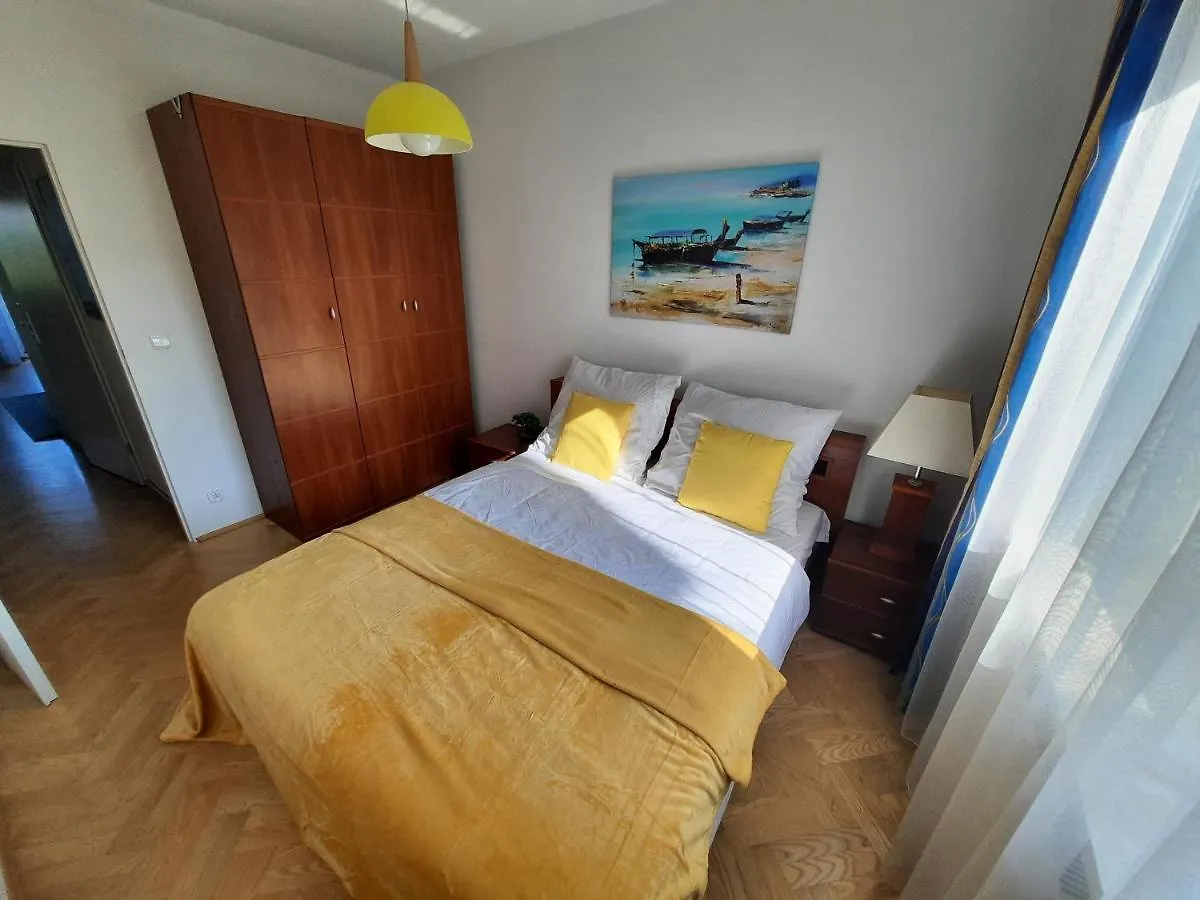 Appartamento Sloneczny Apartament Bluszczanska Varsavia